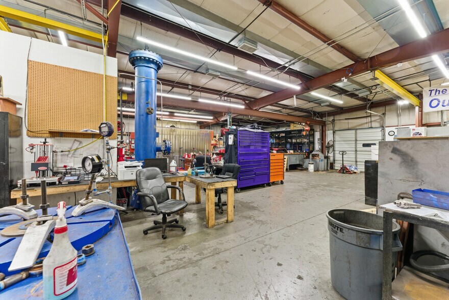 More Photos Of 34 Elise St, Westfield Industrial For Sale