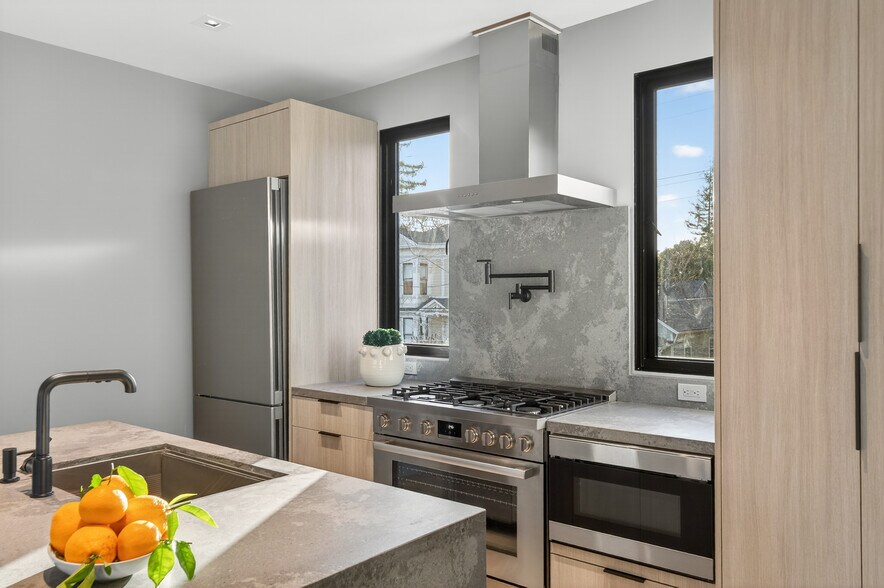 More Photos Of 585 Riverside Drive, Napa Multifamily For Sale