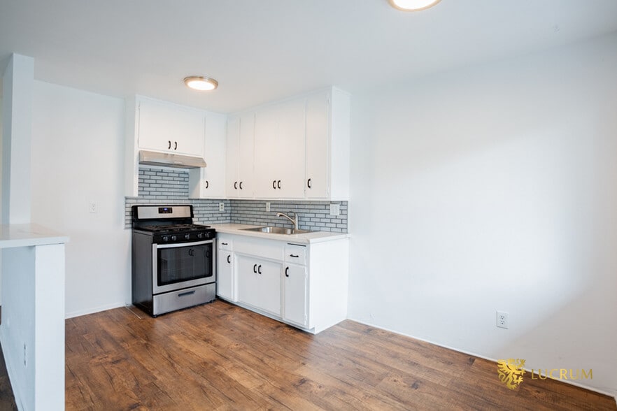 More Photos Of 823 Lagoon Ave, Wilmington Apartments For Sale