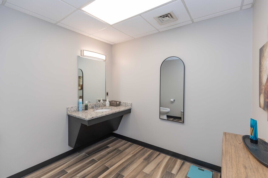 More Photos Of 1619 Pecos St, Amarillo Office For Lease