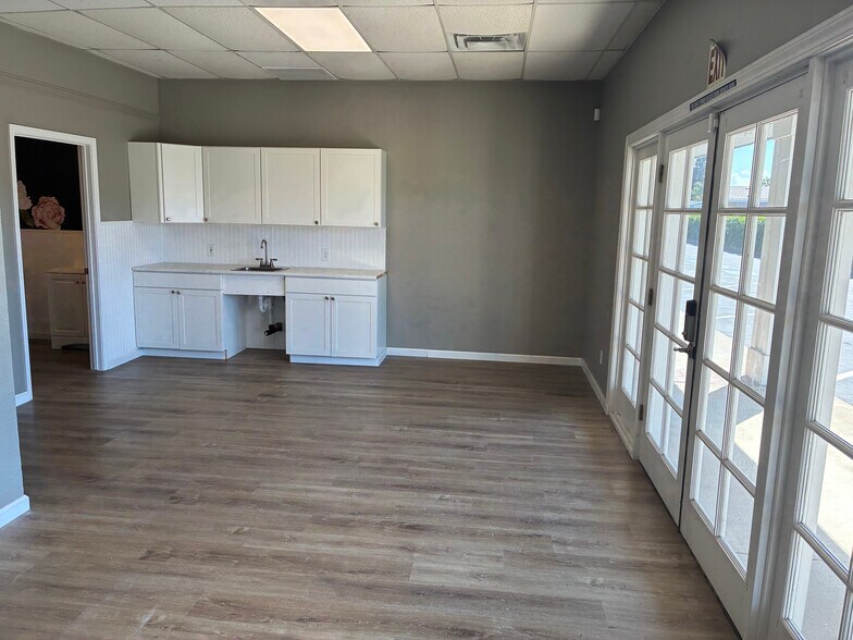 More Photos Of 18540 N Highway 88, Lockeford Unknown For Lease