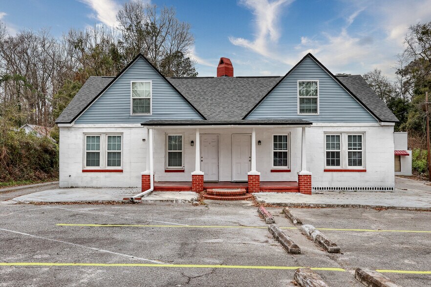 More Photos Of 55 Main St, Garden City Office Residential For Sale