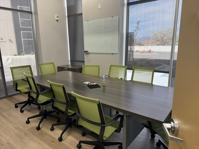 More Photos Of 3437 W Water St, Riverton Industrial For Lease