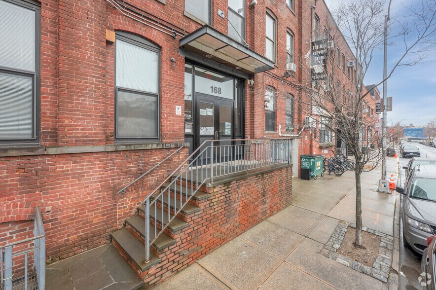 More Photos Of 168 7th St, Brooklyn Industrial For Lease