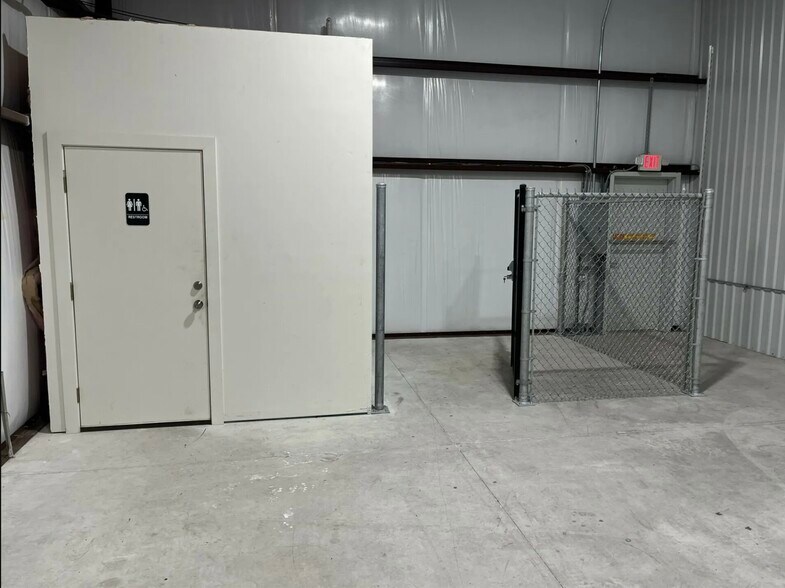 More Photos Of , Seguin Industrial For Sale