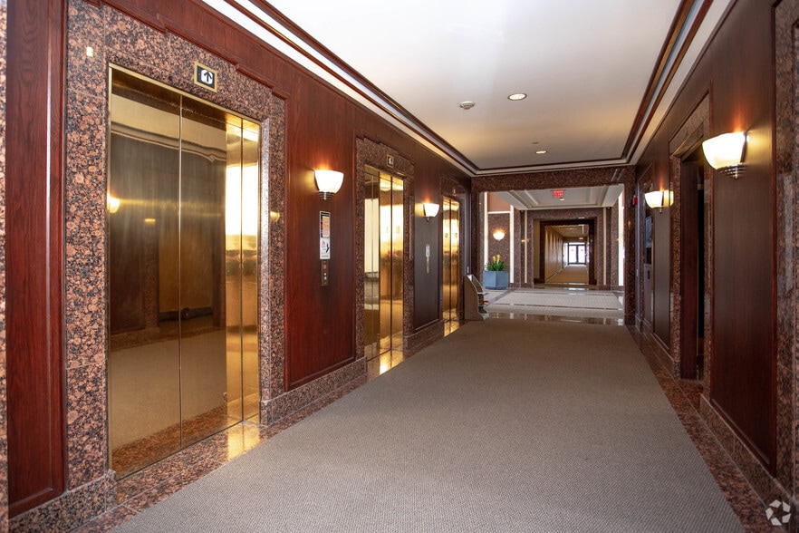 More Photos Of 12900 Hall Rd, Sterling Heights Office For Lease