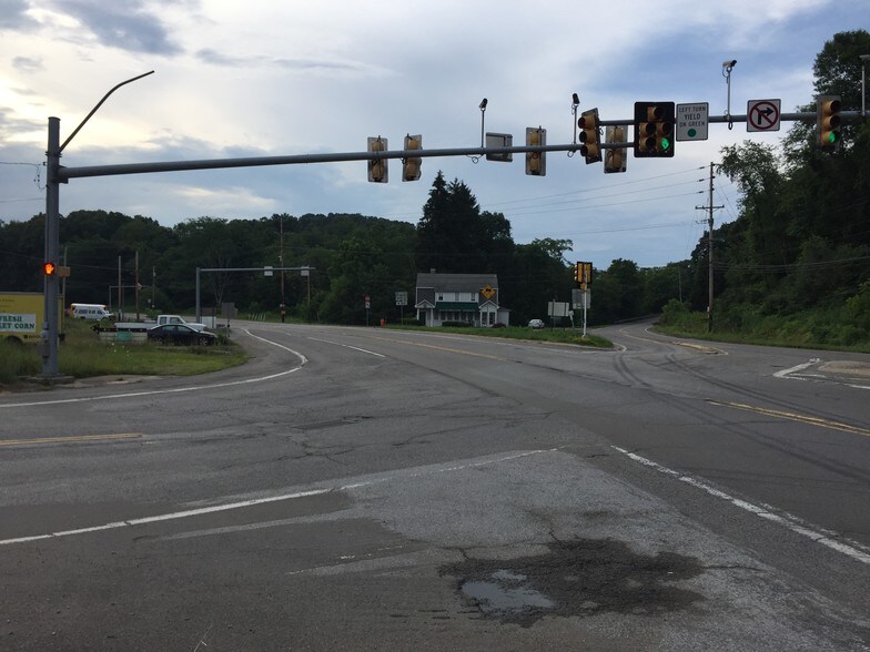 More Photos Of 1254 U.S. 30, Clinton Office For Sale