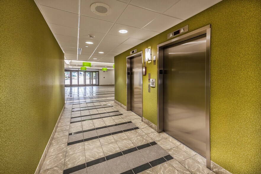 More Photos Of 6602 E 75th St, Indianapolis Office For Lease