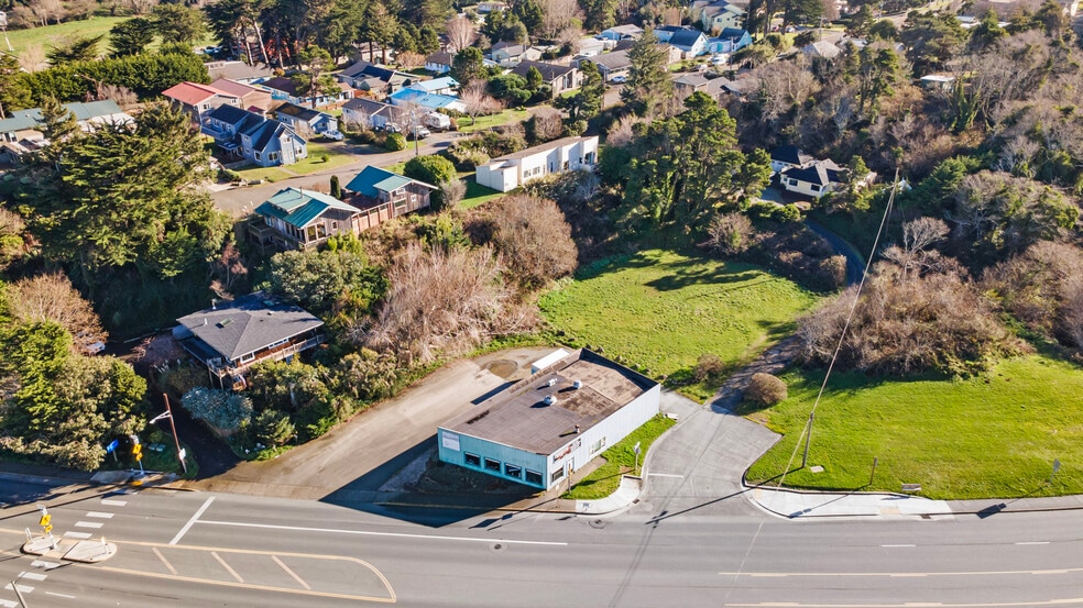 More Photos Of 240 Hwy 101, Bandon Freestanding For Sale