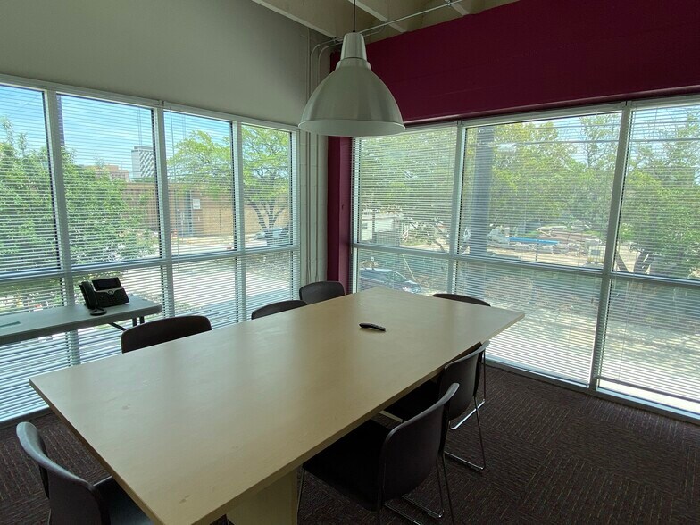 More Photos Of 2808 Caroline St, Houston Coworking Space
