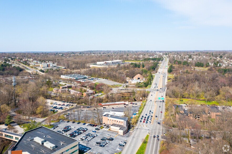 More Photos Of 2050 West Chester Pike, Havertown Medical For Lease