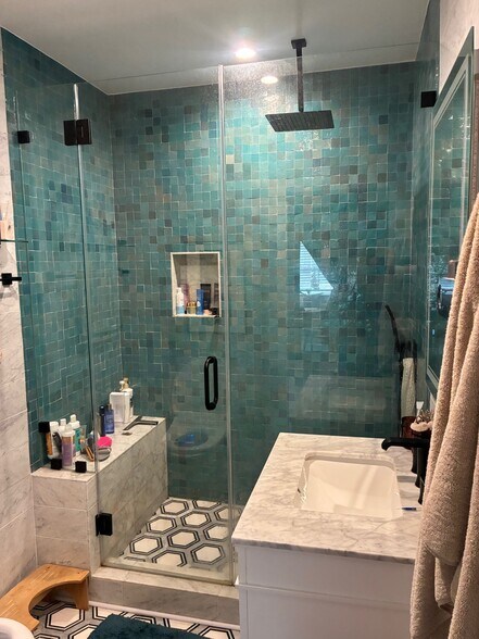 More Photos Of 35 17th St, Hermosa Beach Apartments For Sale