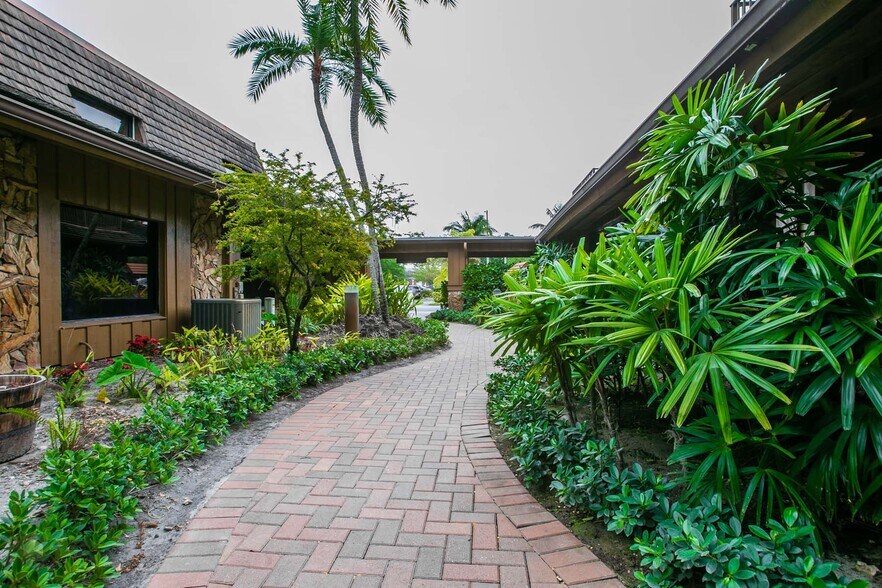 More Photos Of 3000 N University Dr, Coral Springs Office For Sale
