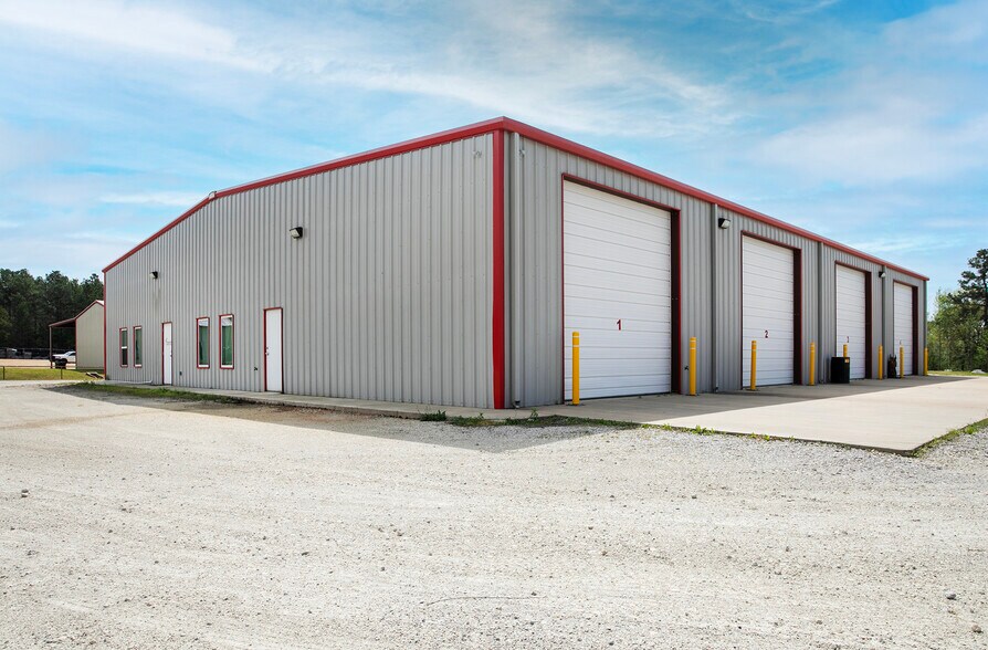 Primary Photo Of 9854 US Highway 271, Tyler Warehouse For Sale