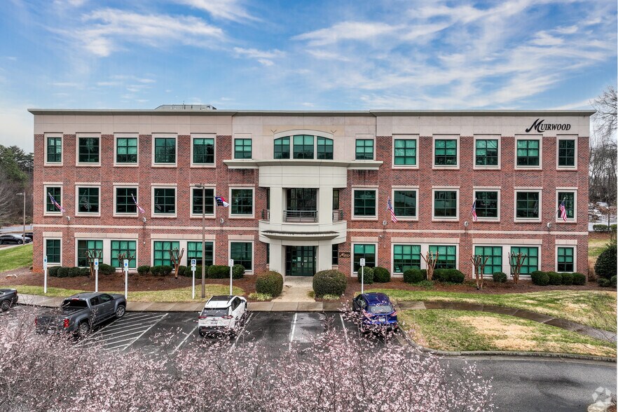 More Photos Of 204 Muirs Chapel Rd, Greensboro Office For Lease