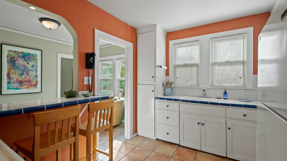 More Photos Of 717 C St, San Rafael Office For Sale