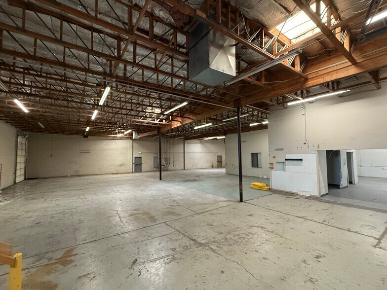 More Photos Of 1605 W 2100, Salt Lake City Industrial For Sale