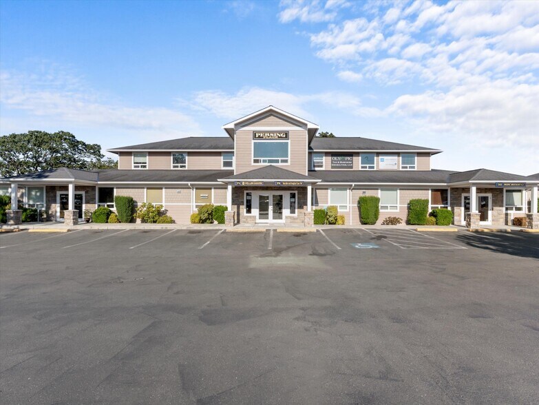 More Photos Of 568-578 N 5th Ave, Sequim Medical For Lease