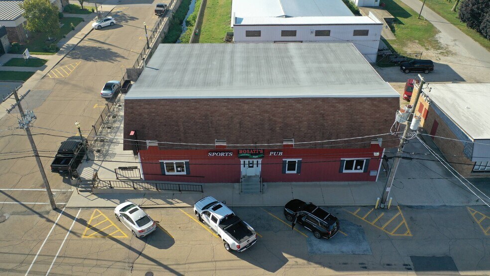 More Photos Of 801 Sixth St, Mendota Storefront Retail Residential For Sale