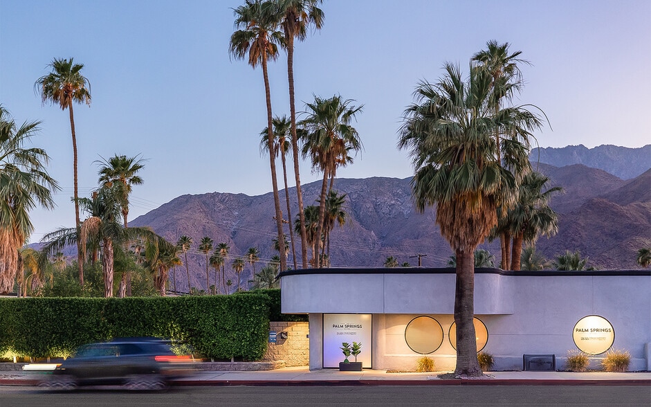 More Photos Of 2135 N Palm Canyon Dr, Palm Springs Hotel For Sale