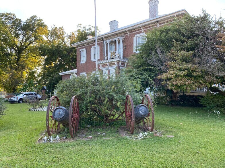 More Photos Of 508 Walker St, Augusta Office Residential For Sale