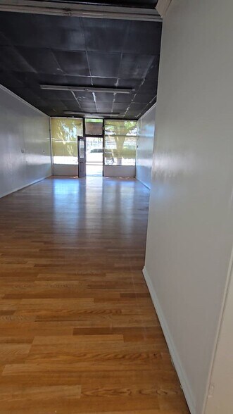 More Photos Of 2327 E 1st St, Los Angeles Storefront For Lease