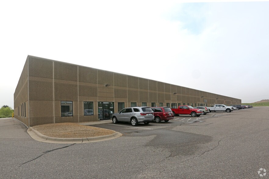 More Photos Of 2605 160th St W, Rosemount Distribution For Lease