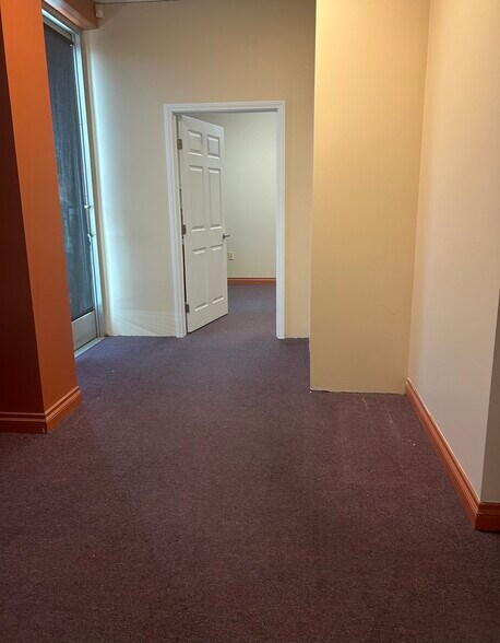 More Photos Of 28294-28310 Constellation Rd, Valencia Light Distribution For Sale