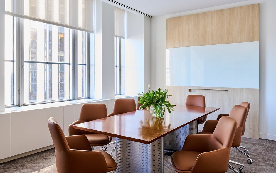 More Photos Of 745 Fifth Ave, New York Coworking Space