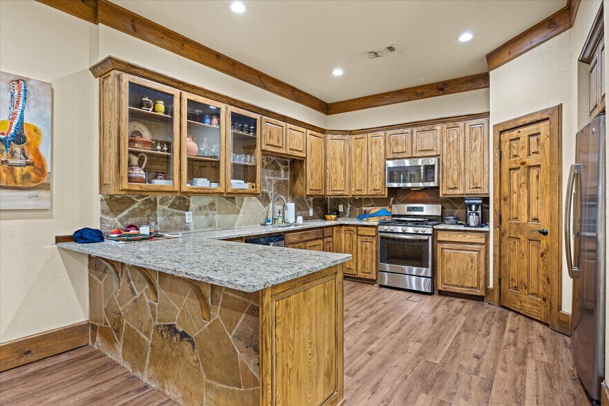 More Photos Of 1904 Floyd Rd, Weatherford Specialty For Sale