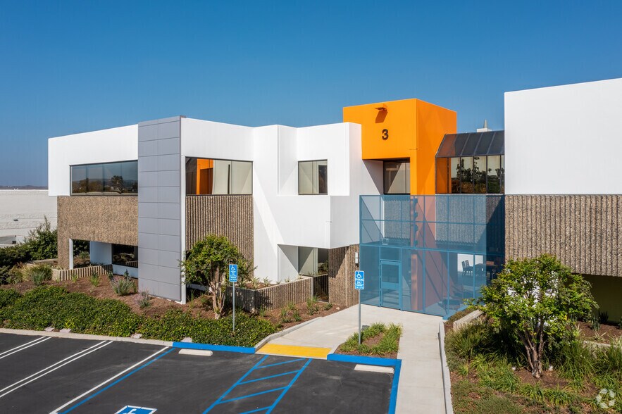 More Photos Of 3 Burroughs, Irvine Research And Development For Lease