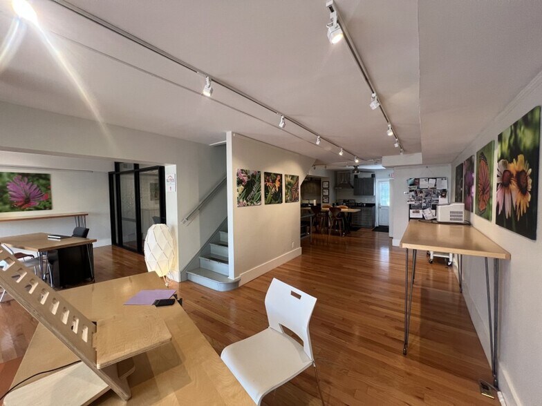 More Photos Of 3463-3465 W Cary St, Richmond Office For Lease