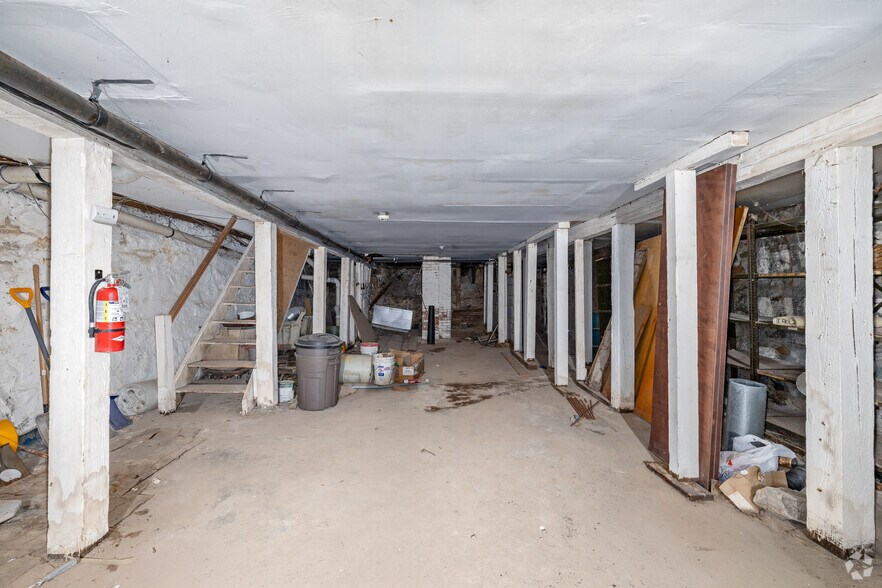 More Photos Of 2004-2006 Bergenline Ave, Union City Apartments For Sale