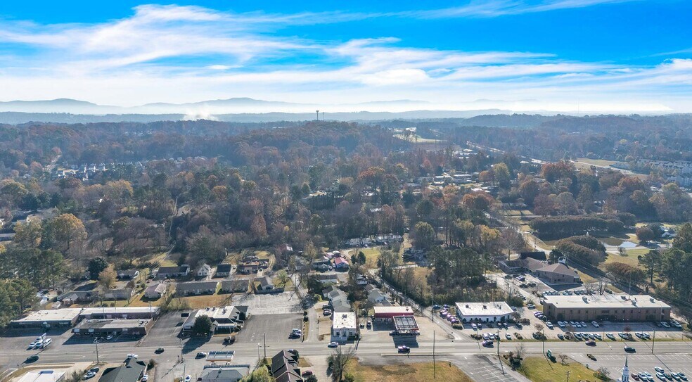 More Photos Of 2906 N Ocoee St, Cleveland Office For Sale