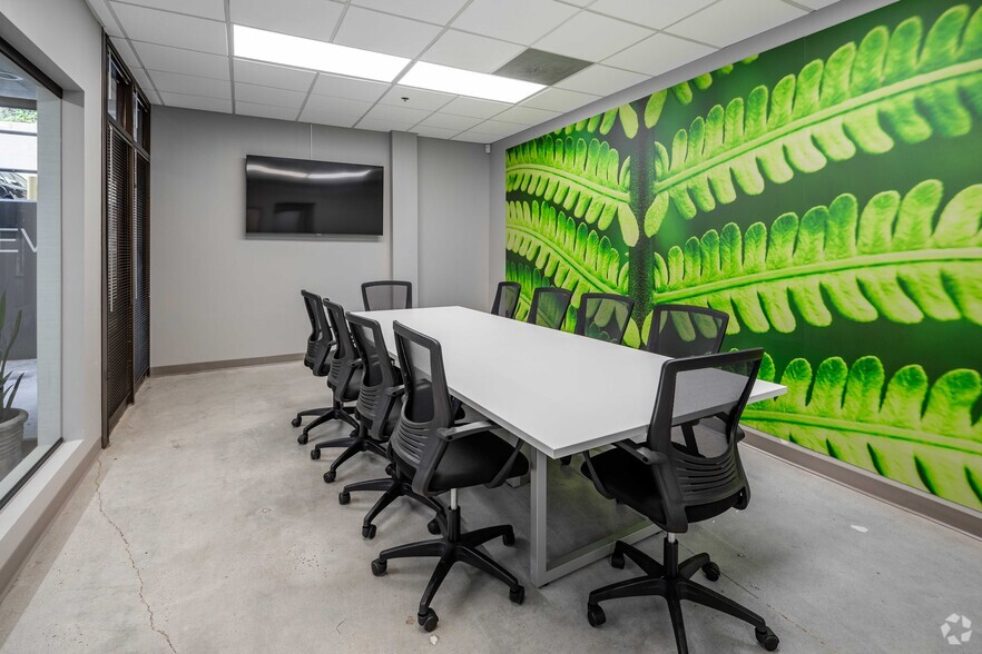 More Photos Of 1161 Murfreesboro Rd, Nashville Office For Lease