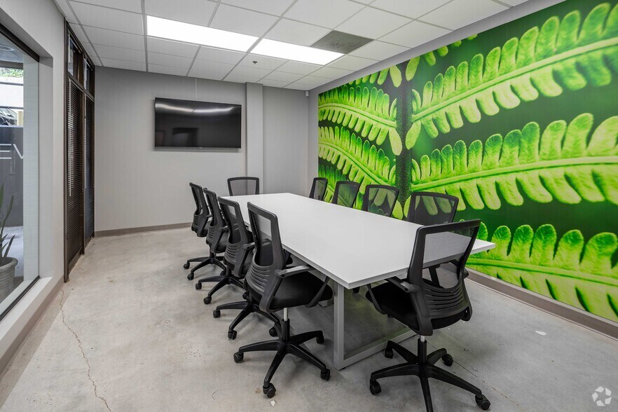 More Photos Of 1161 Murfreesboro Rd, Nashville Office For Lease