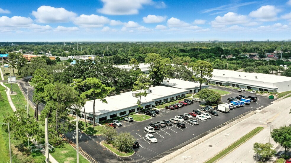 More Photos Of 701 S Kirkman Rd, Orlando Flex For Lease
