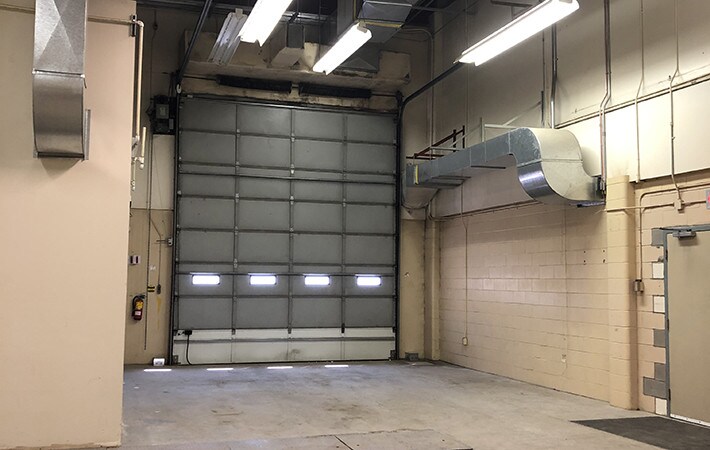 More Photos Of 221 Winnipeg St N, Regina Light Distribution For Lease