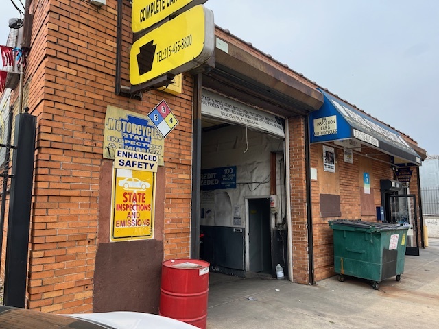 Primary Photo Of 172-74 W Wingohocking St, Philadelphia Auto Repair For Sale