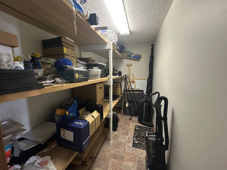 More Photos Of 6030 S 57th St, Lincoln Office Residential For Lease