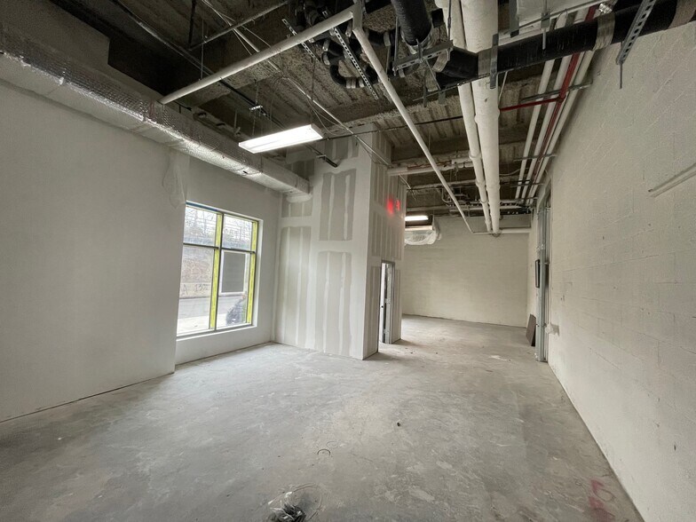 More Photos Of 679 Van Sinderen Ave, Brooklyn Apartments For Lease