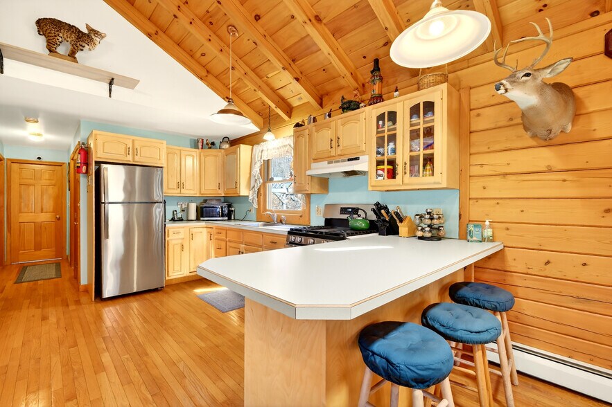 More Photos Of 79 Whitleigh Rd, Equinunk Lodge Meeting Hall For Sale