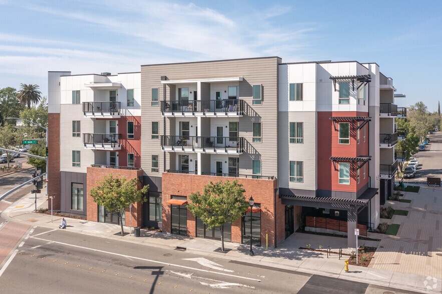 More Photos Of 140 Main St, Roseville Apartments For Lease