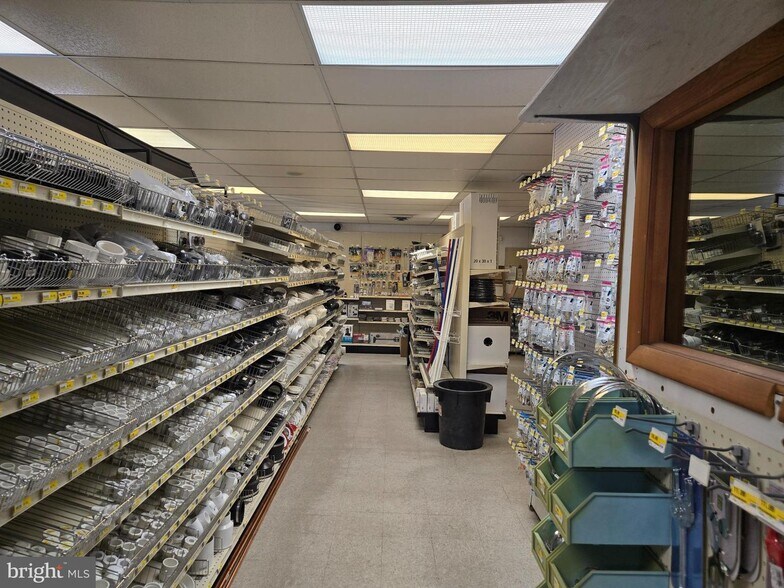 More Photos Of 50 E Grant St, Woodstown Freestanding For Sale