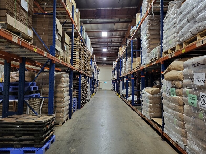 More Photos Of 16205 Distribution Way, Cerritos Manufacturing For Sale