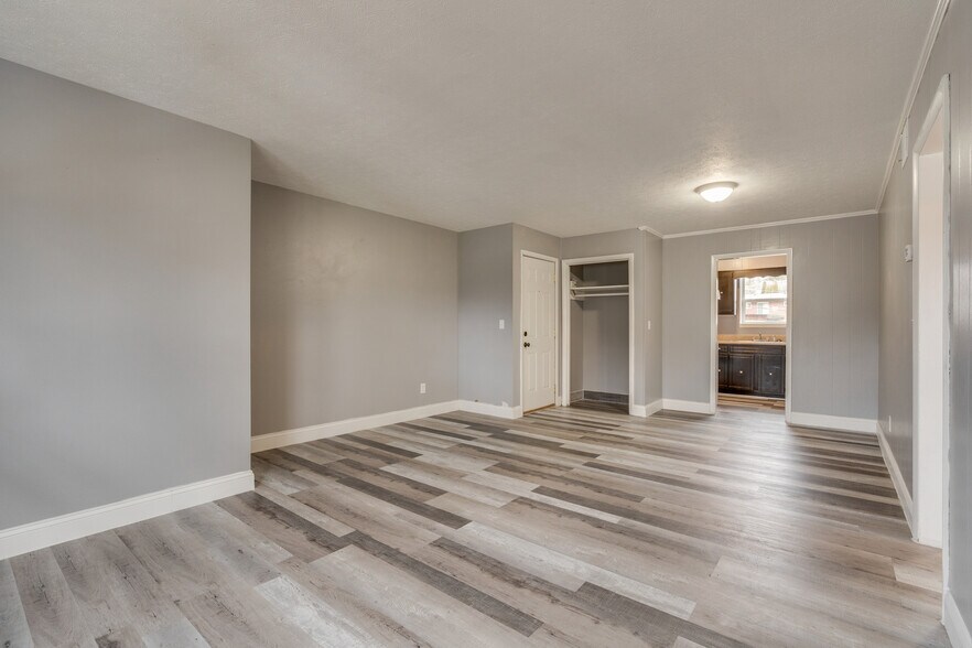 More Photos Of 1433 Stratford Rd, Kingsport Apartments For Sale