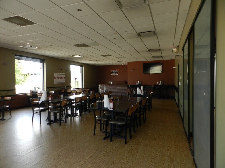 More Photos Of 309 E Main St, Carbondale Restaurant For Sale