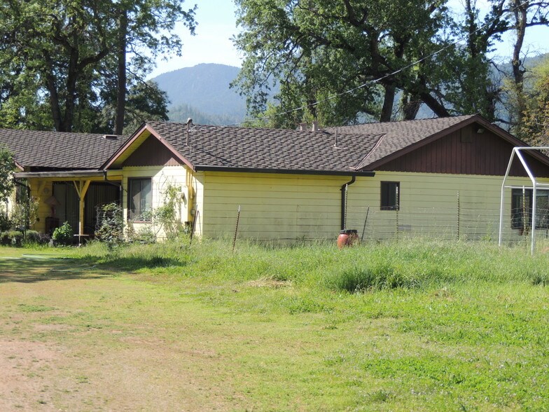 More Photos Of 21720 S State Highway 29, Middletown Storefront Retail Office For Sale