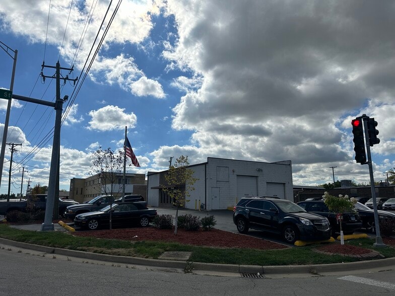 More Photos Of 16800 State St, South Holland Warehouse For Sale