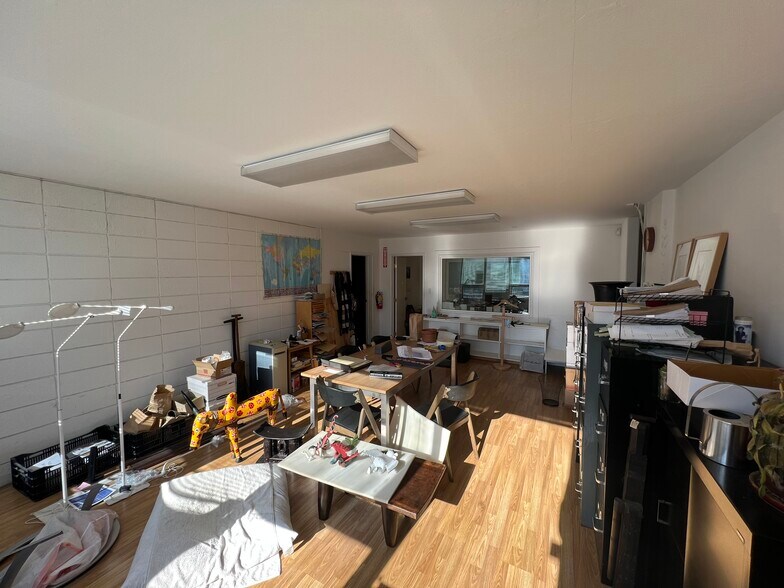 More Photos Of 1025 Harrison St, Berkeley Warehouse For Lease